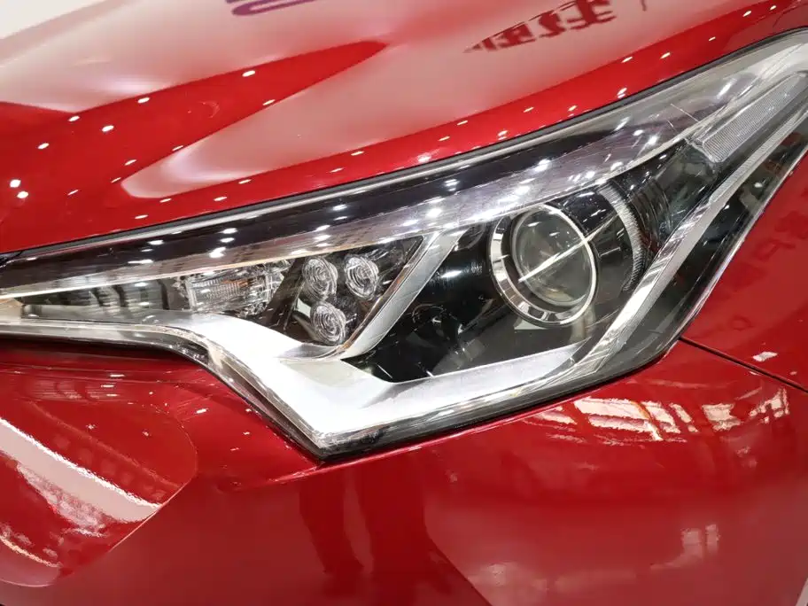 Toyota C-HR 2020 2020 Model 2.0L Leading