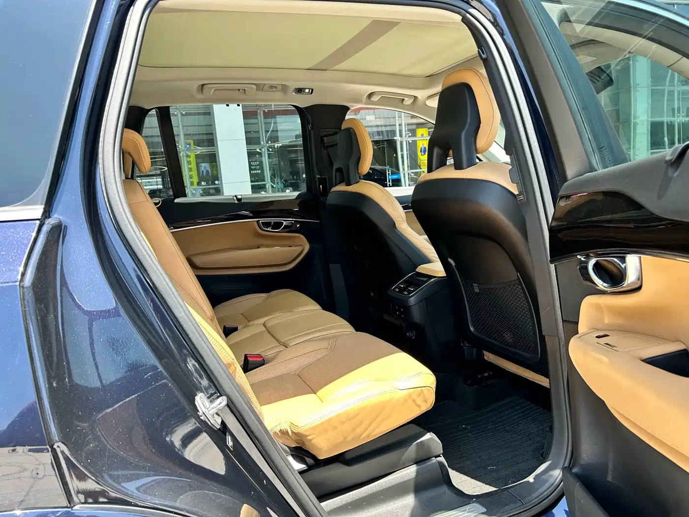 Photo 17 - Volvo XC90
