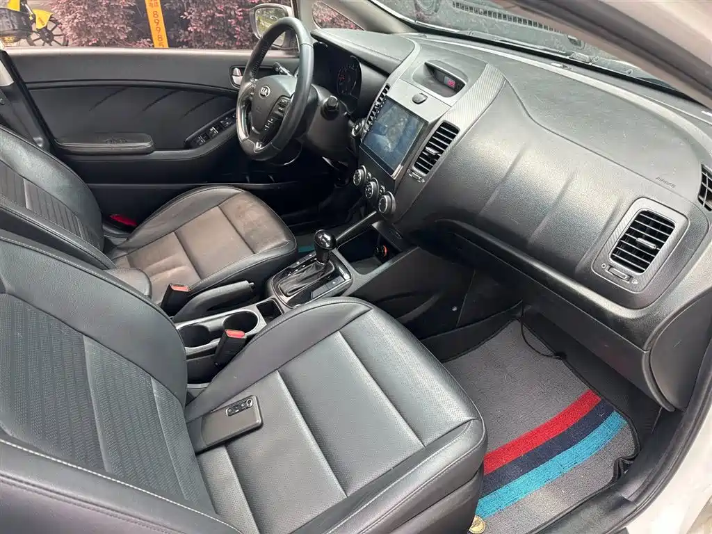 Kia K3 2017 1.6L Automatic 15th Anniversary Special GLS фото 9