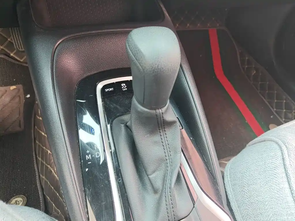 Toyota Levin 2019 185T CVT Luxury Edition China VI фото 7