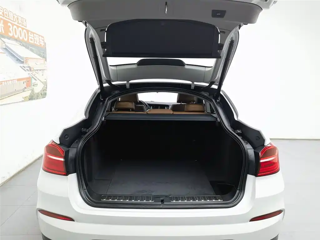 BMW X4 2014 xDrive20i X Design Package фото 16