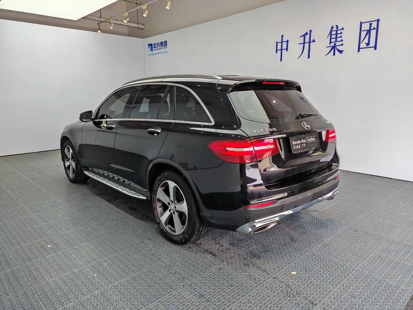 Mercedes-Benz GLC 2016 GLC 260 4MATIC Luxury фото 4