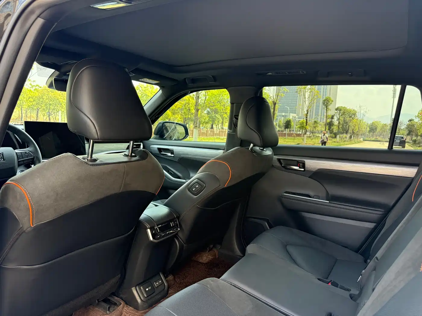 Toyota Crown Kluger 2026 2.5L HEV AWD Flagship Edition фото 6