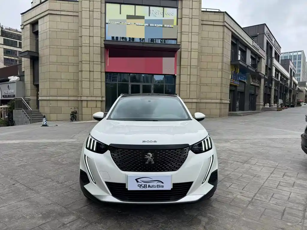 Peugeot 2008 2023 2022 230THP THE ONE