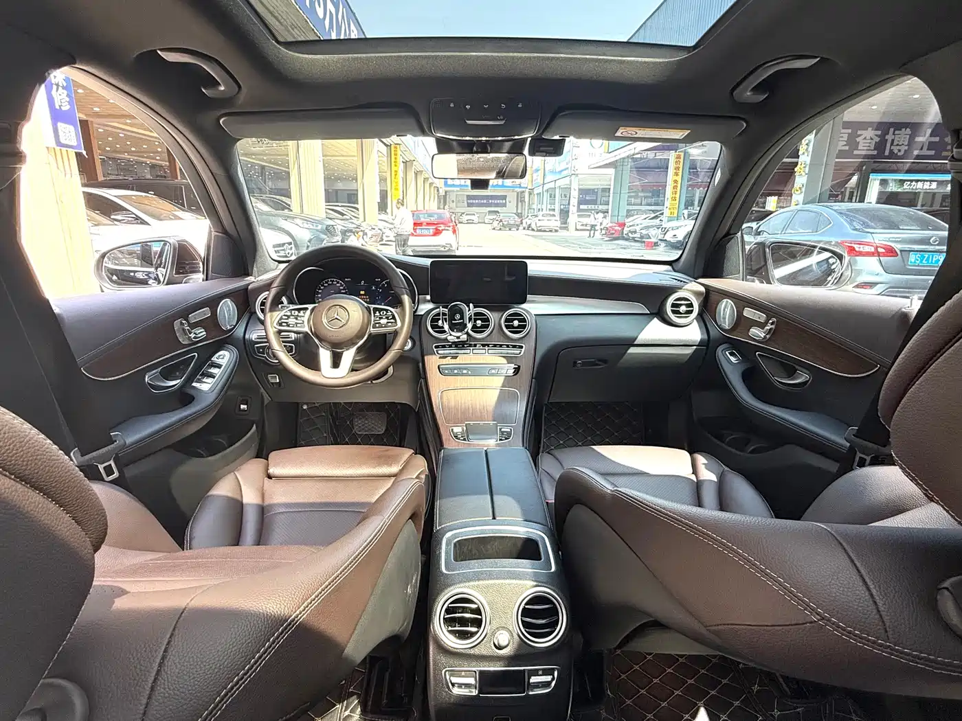 Mercedes-Benz GLC 2021 GLC 300 L 4MATIC Sporty фото 9