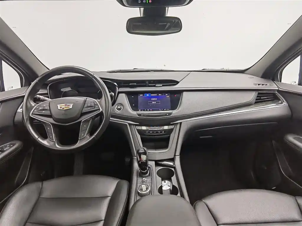 Cadillac XT5 2022 2.0T 2WD Luxury фото 5