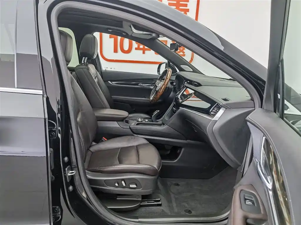 Cadillac XT6 2022 2.0T 6-Seater 4WD Luxury Edition фото 23