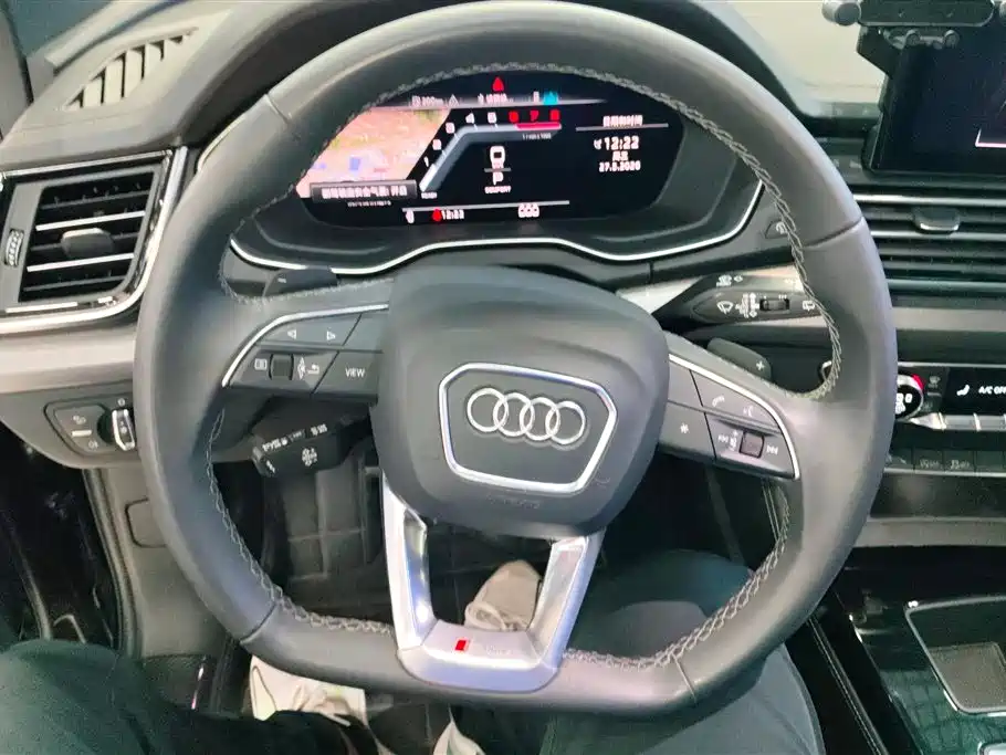 Audi Q5L 2023 40T Luxury Dynamic фото 15
