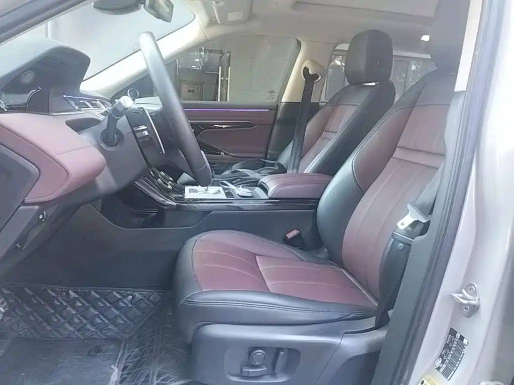 Land Rover Range Rover Evoque 2023 2022 Range Rover Evoque L 249PS R-Dynamic Luxury Edition