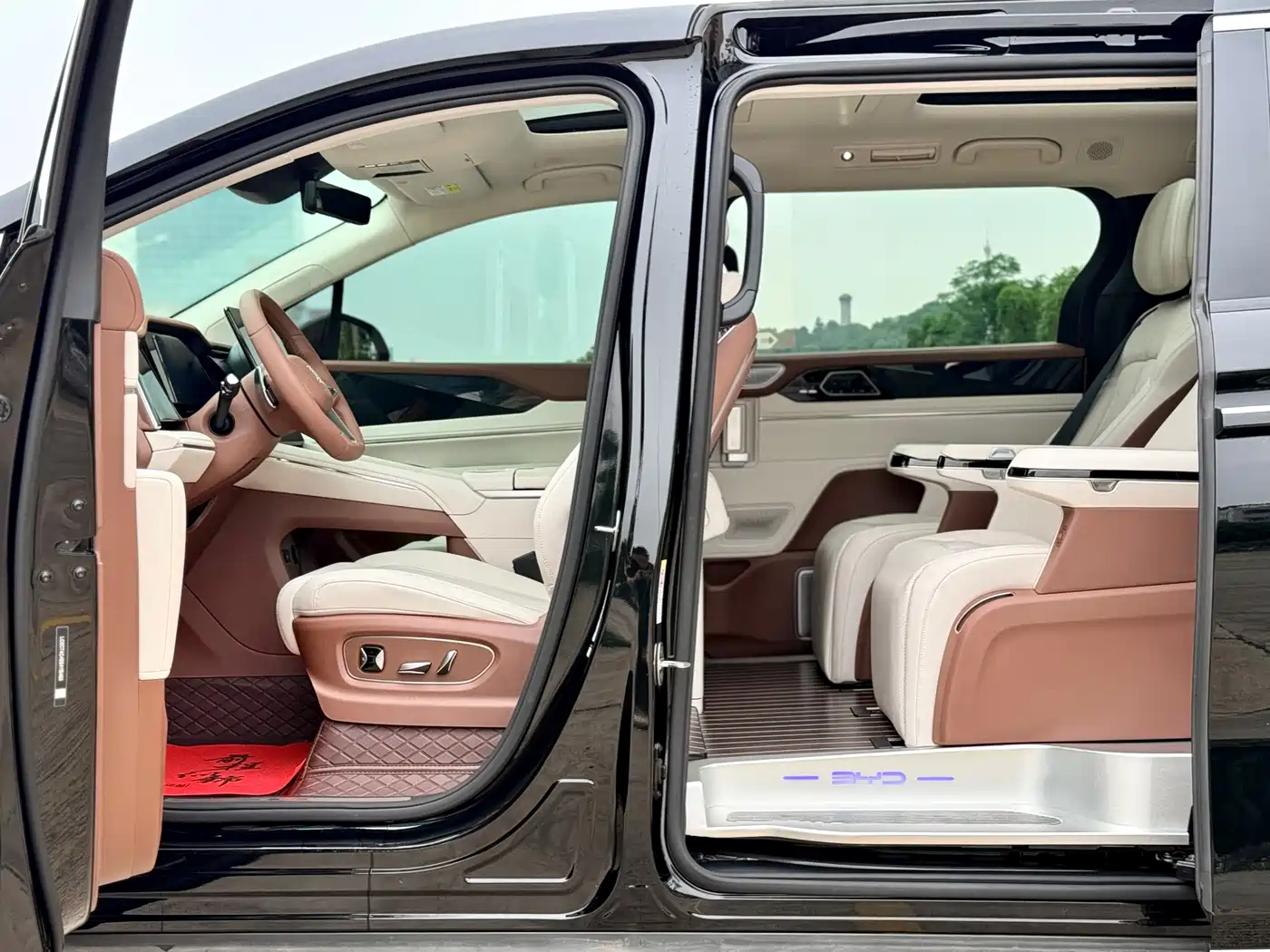 BYD Xia 2025 DM-i 1.5T 180km Excellence фото 10