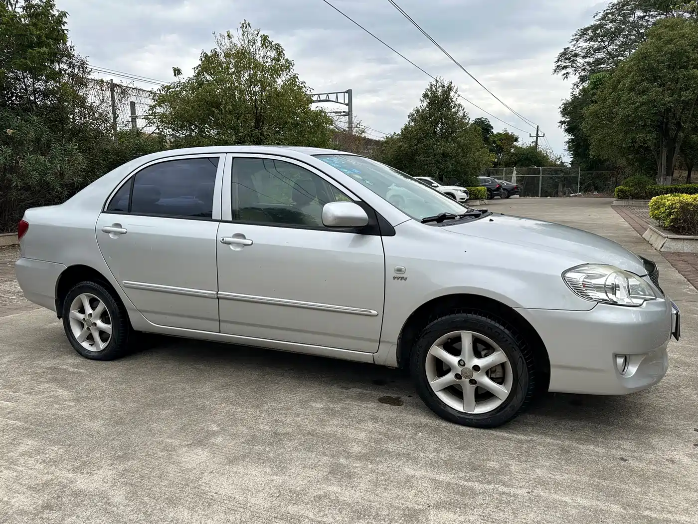 Toyota Corolla 2011 1.6L Automatic Classic Edition фото 3