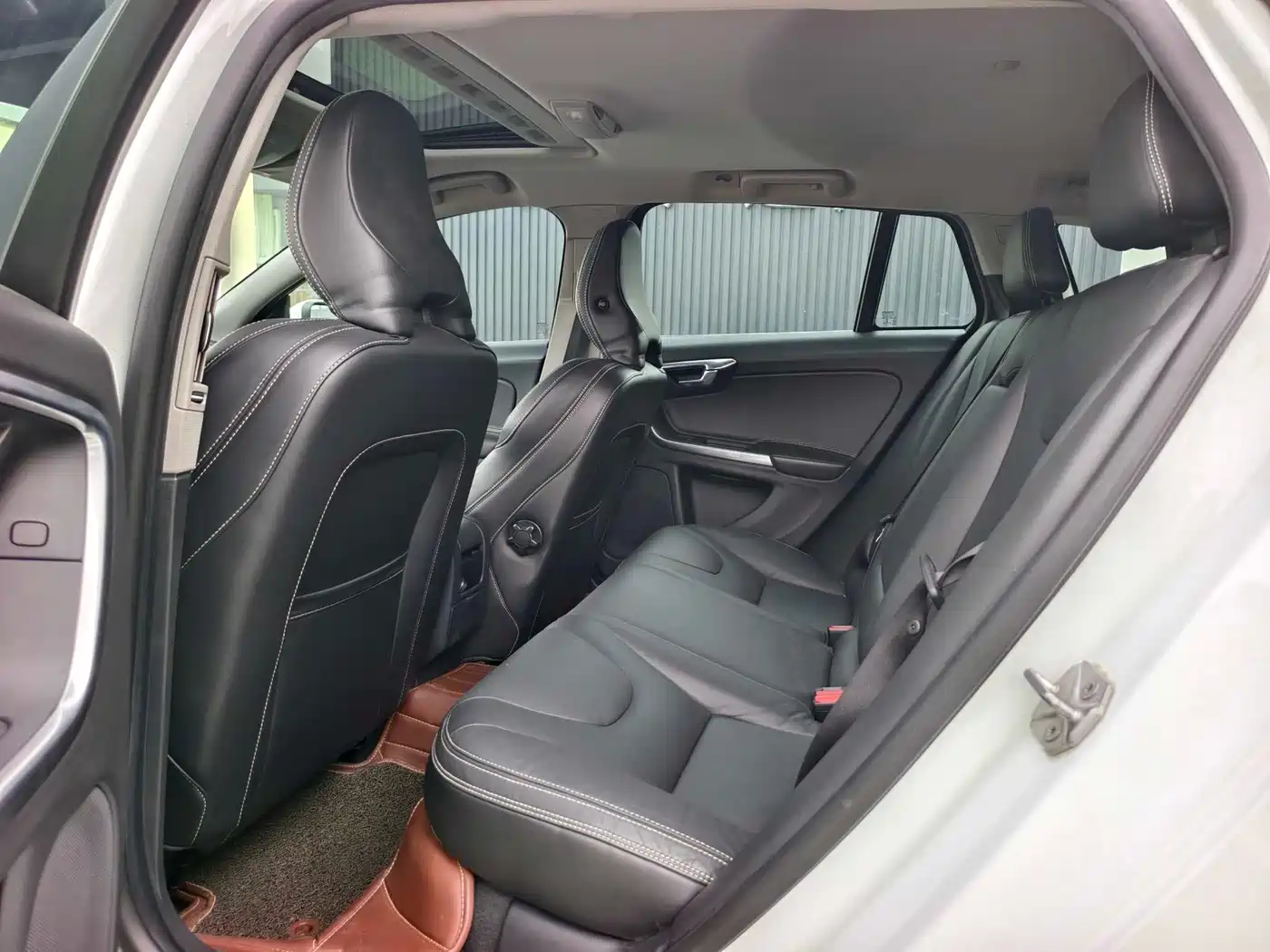 Фото 7 - Volvo V60
