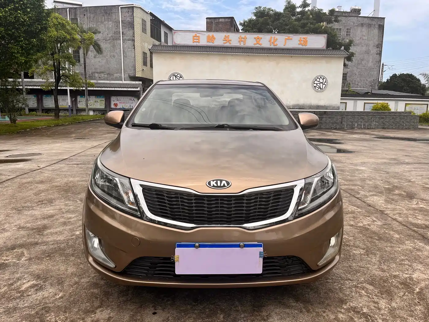 Kia K2 2013 2012 Sedan 1.4L AT GLS Commemorative Edition