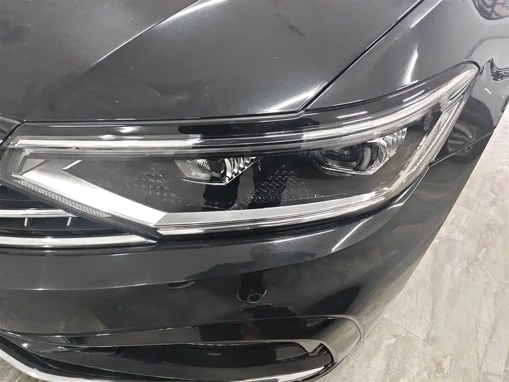 Volkswagen Magotan 2023 Model 2 Million Units Commemorative Edition 280TSI DSG Leading Version фото 24