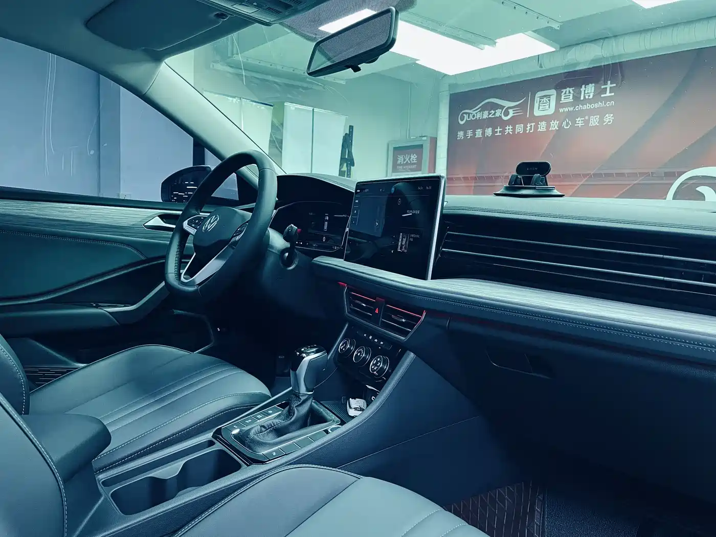 Volkswagen Sagitar 2025 Model Second Facelift 300TSI DSG Transcend Edition фото 15