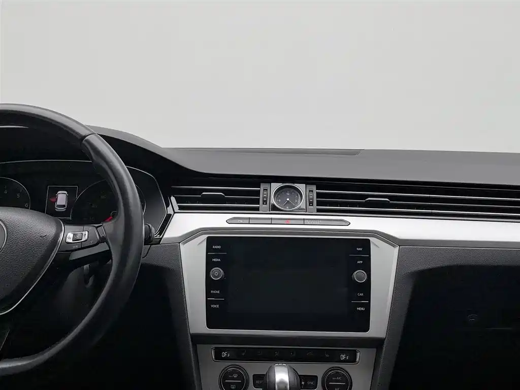 Volkswagen Weilan 2018 380TSI 2WD Comfort Edition фото 12