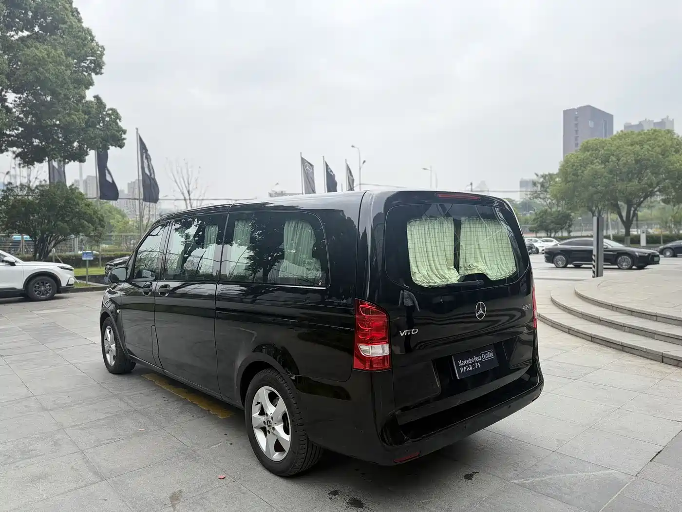 Mercedes-Benz Vito 2018 2.0T Business Edition China VI фото 7