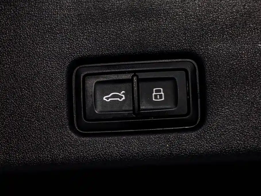 Audi Q6 2024 40 TFSI quattro Cloud View Yulin Package 7-seater фото 6