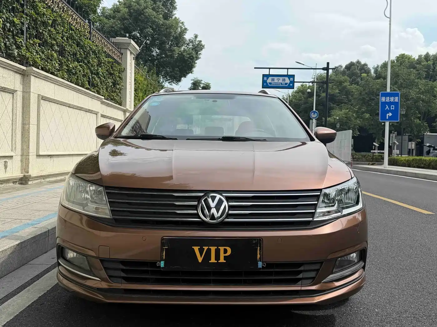Volkswagen Lavida Tour 2017 2017 230TSI DSG Comfort Edition