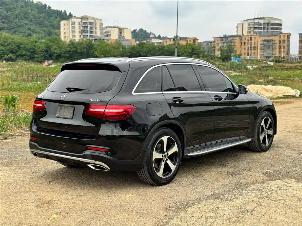 Mercedes-Benz GLC 2018 Facelift GLC 260 4MATIC Luxury фото 4
