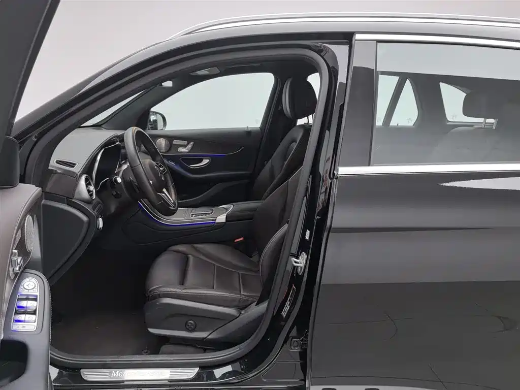 Mercedes-Benz GLC 2022 Facelift GLC 300 L 4MATIC Dynamic Collector's Edition фото 10