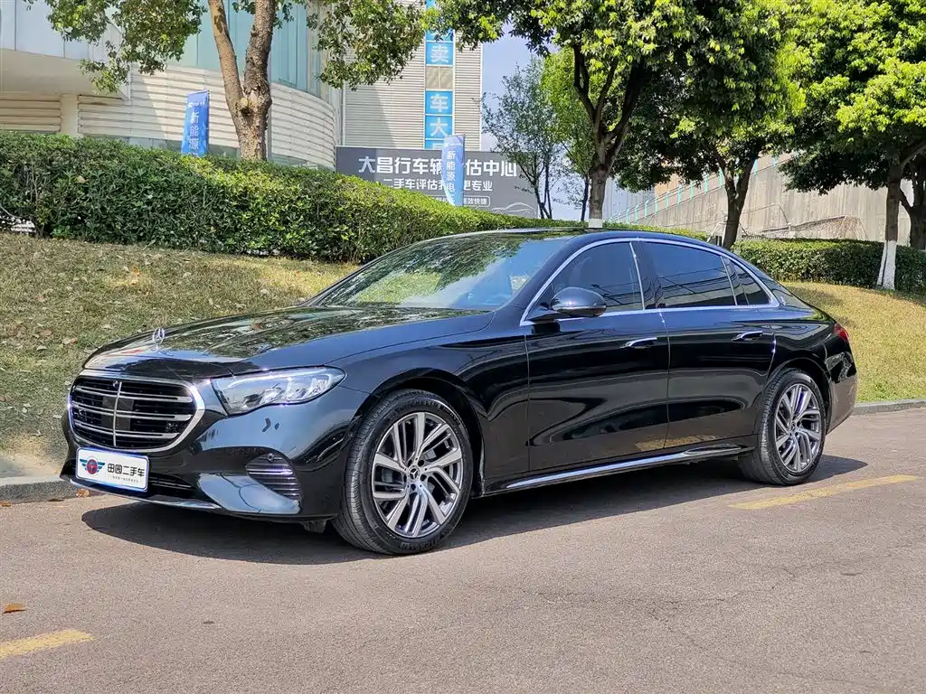 Mercedes-Benz E-Class 2025 E 300 L Fashion