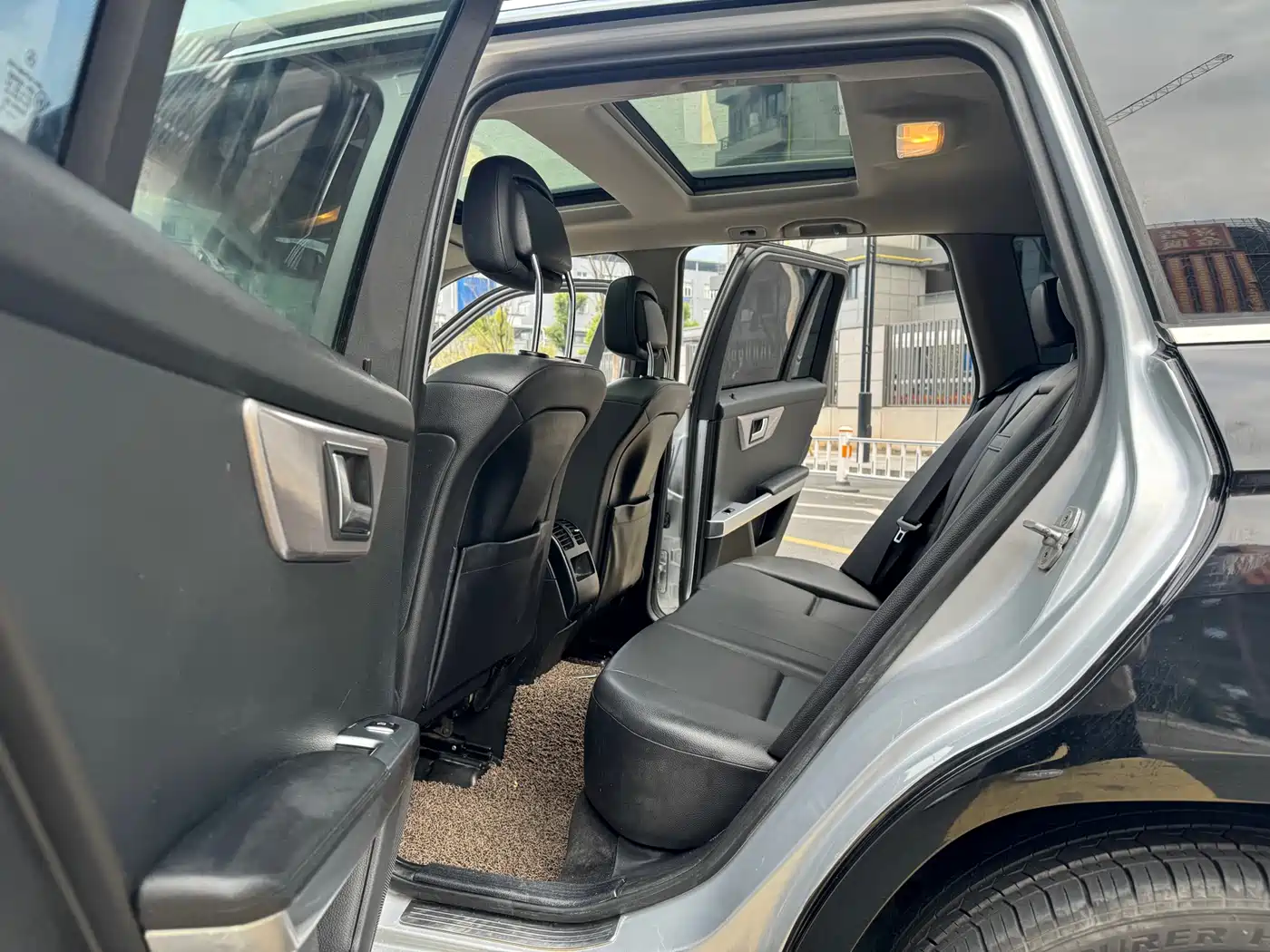 Mercedes-Benz GLK-Class 2012 Model GLK 300 4MATIC Luxury фото 11