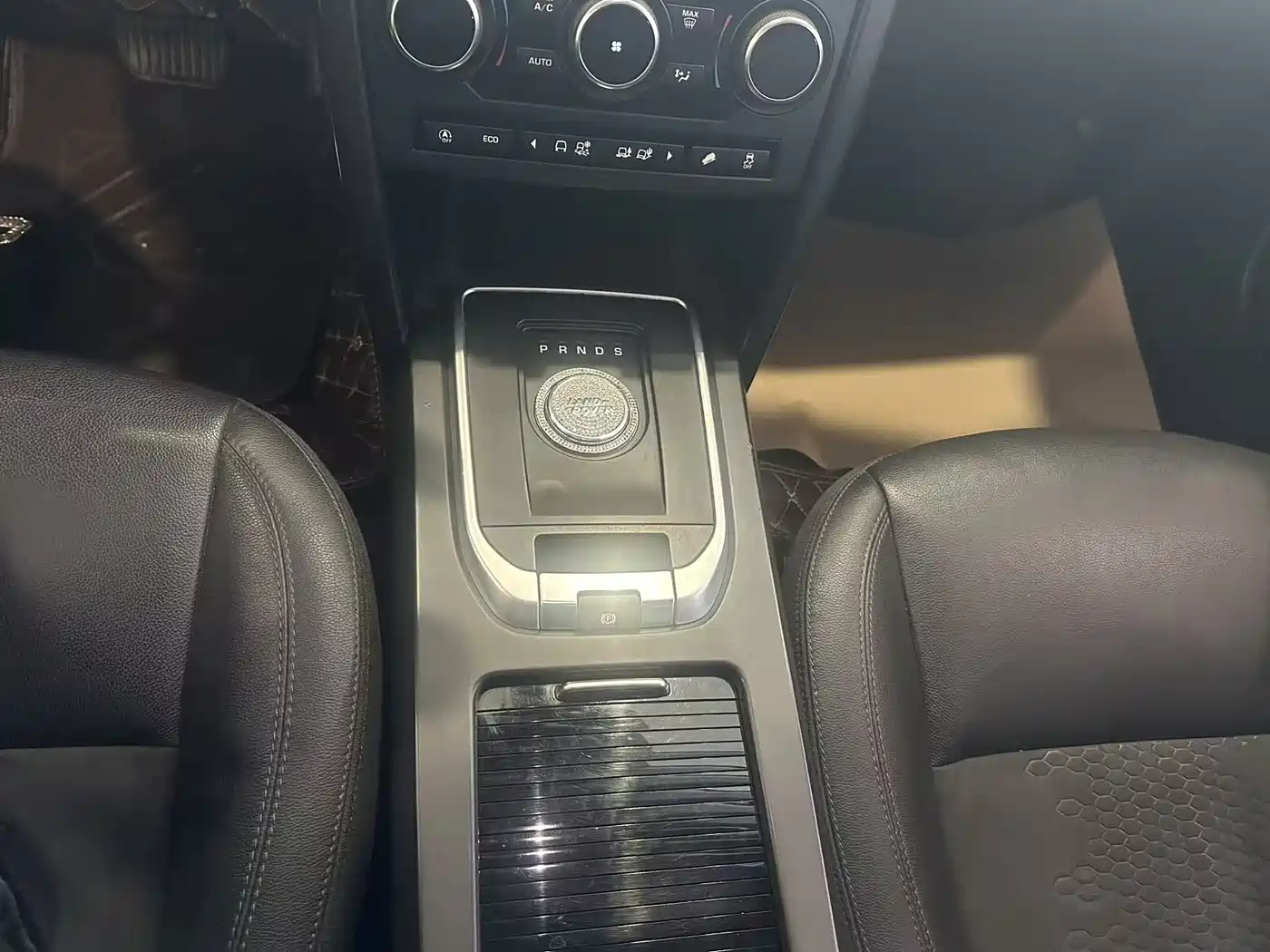 Land Rover Discovery Sport 2018 240PS PURE Edition фото 7