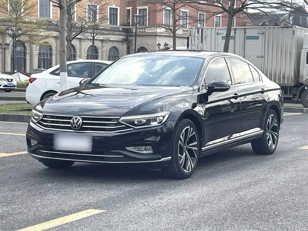 Volkswagen Magotan 2020 330TSI DSG Luxury фото 11