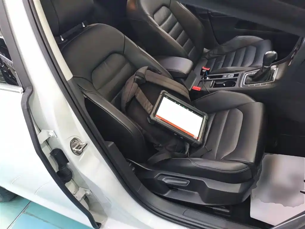 Volkswagen Golf 2016 230TSI Automatic Luxury фото 25