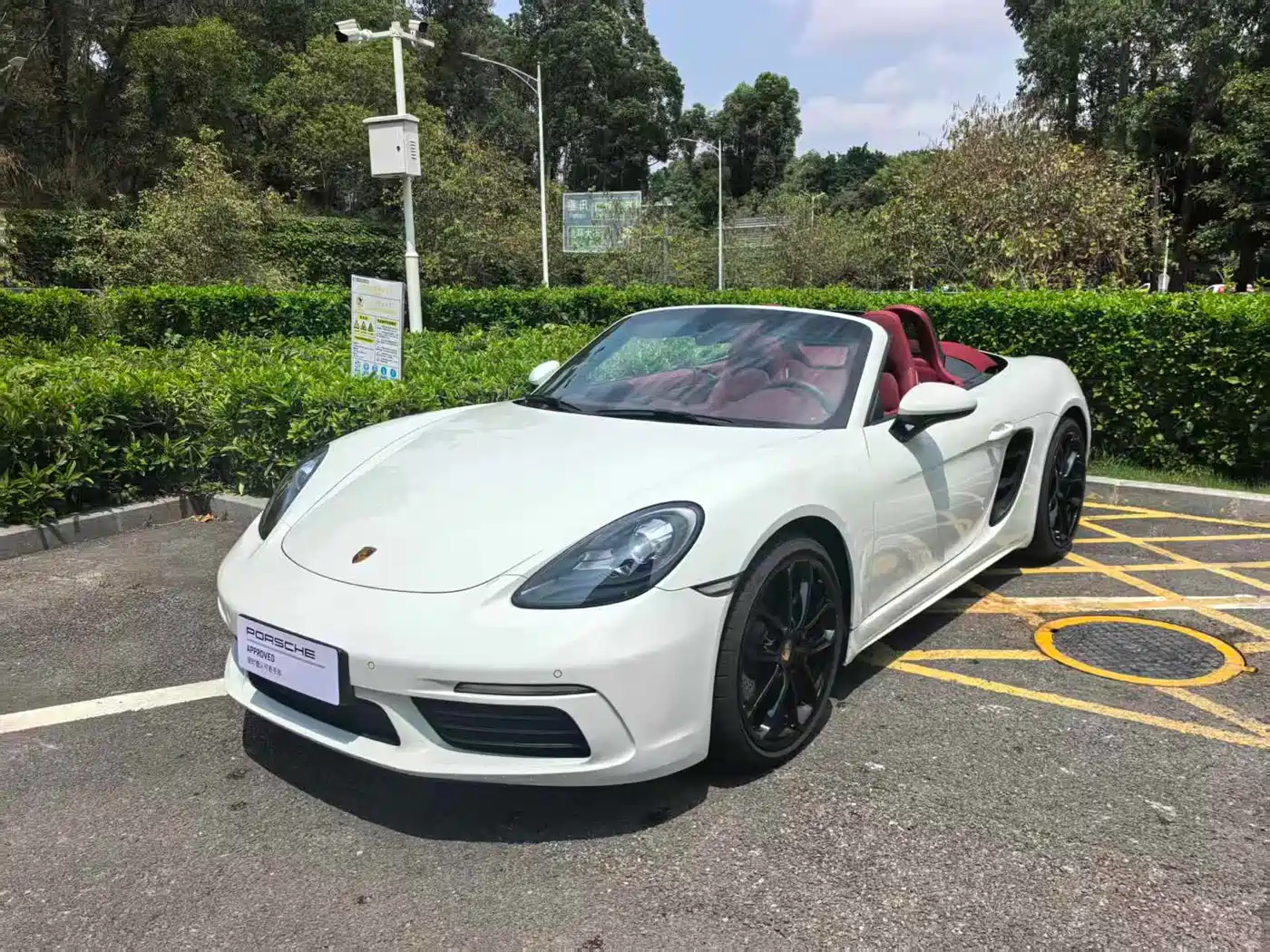 PORSCHE 718