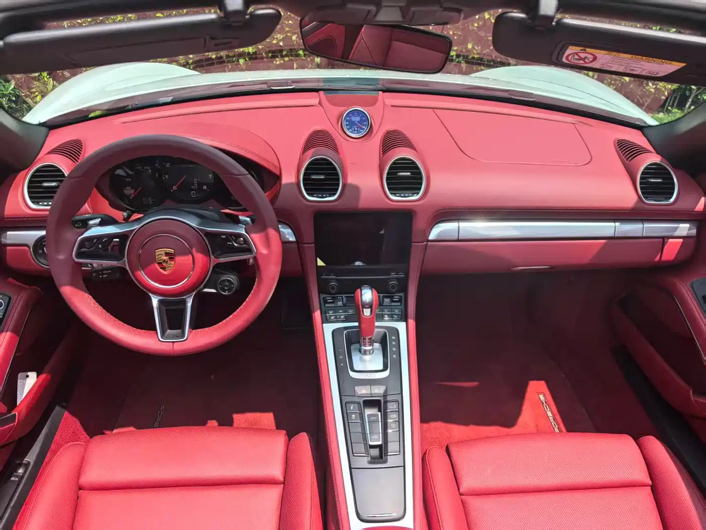 PORSCHE 718