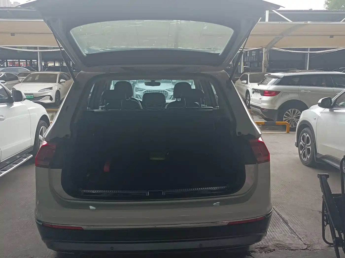 Volkswagen Tiguan L 2018 330TSI Automatic 2WD Luxury Edition фото 13
