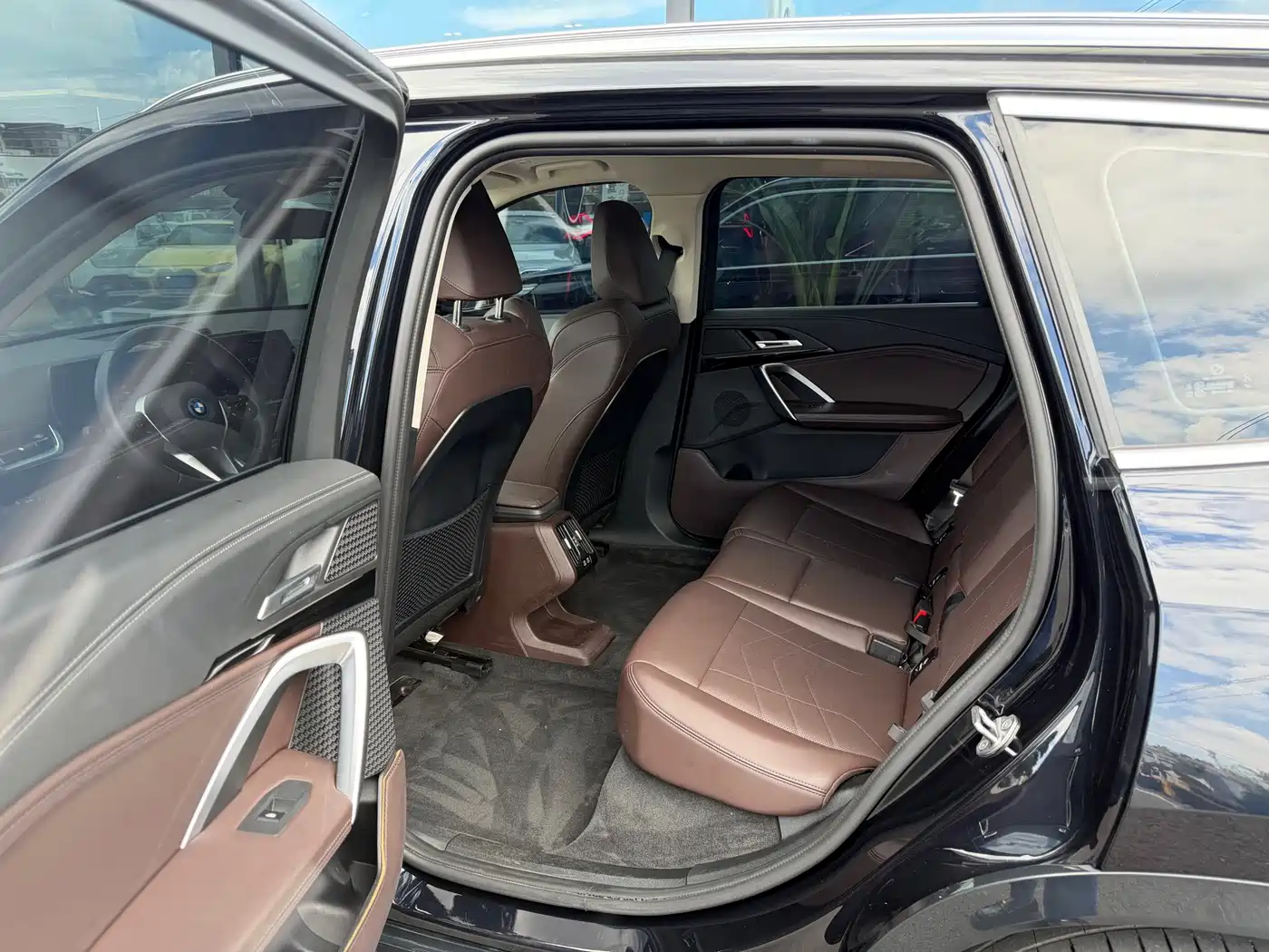 BMW iX1 2024 2023 eDrive25L X Design Package