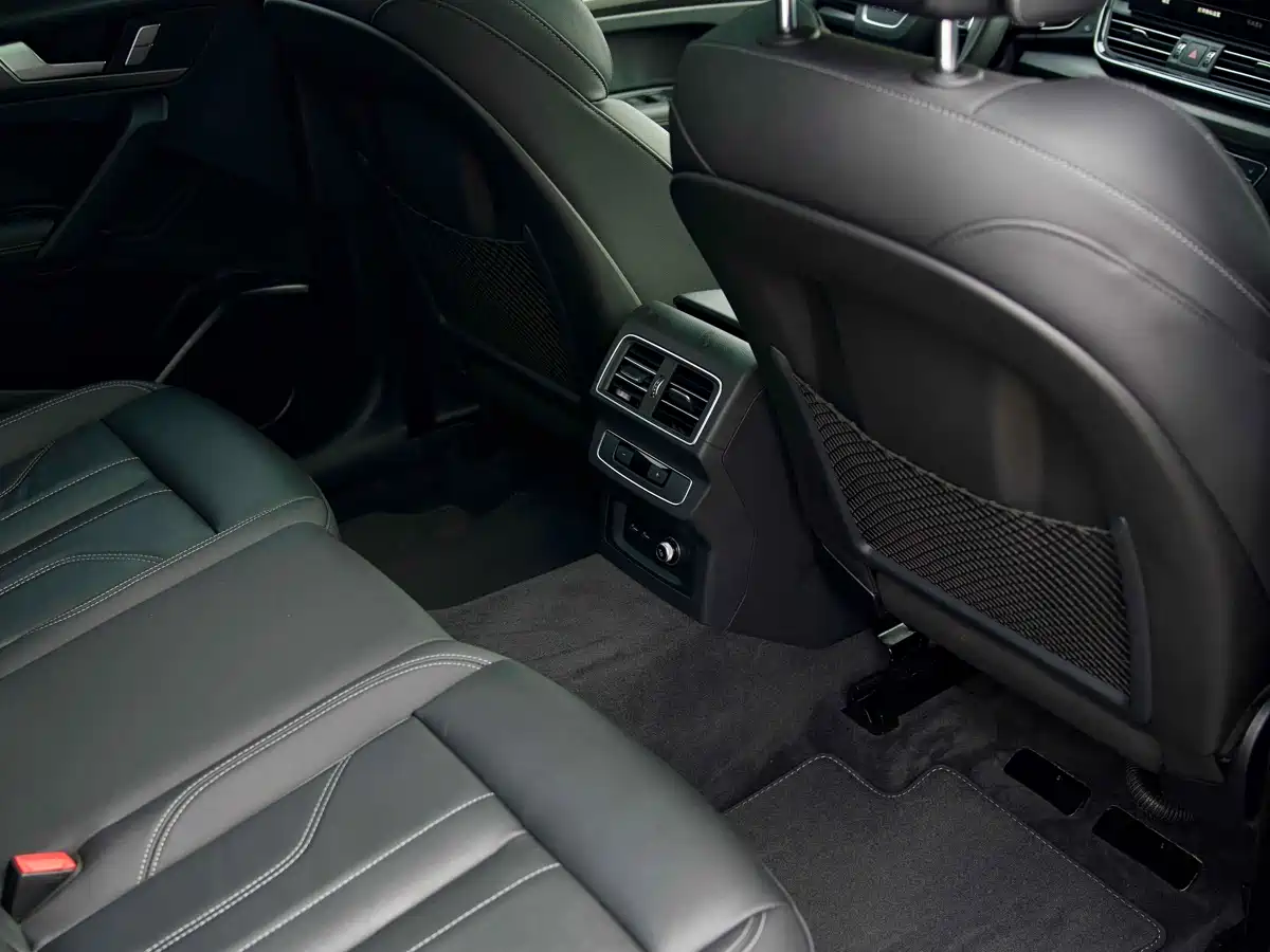 Audi Q5L 2023 40T Luxury Dynamic фото 13