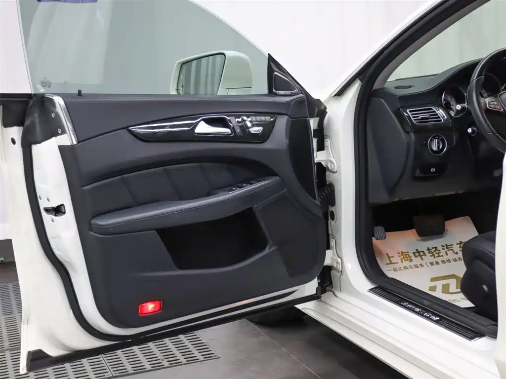 Mercedes-Benz CLS 2016 CLS 320 Edition фото 6
