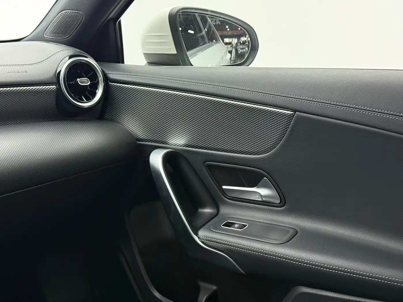 Mercedes-Benz A-Class 2022 A 180 L Sport Sedan фото 10