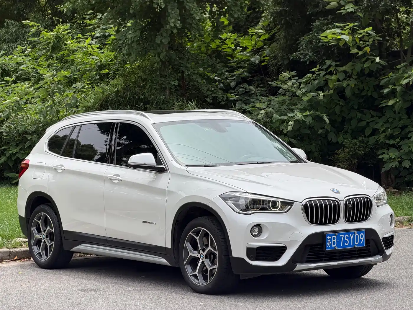 BMW X1 2018 sDrive20Li Leading Model фото 2