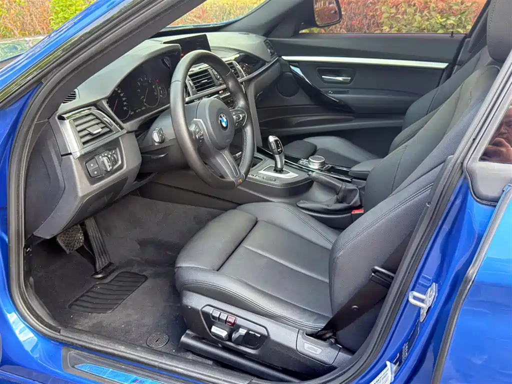 BMW 3 Series GT 2020 320i M Sport Package фото 4