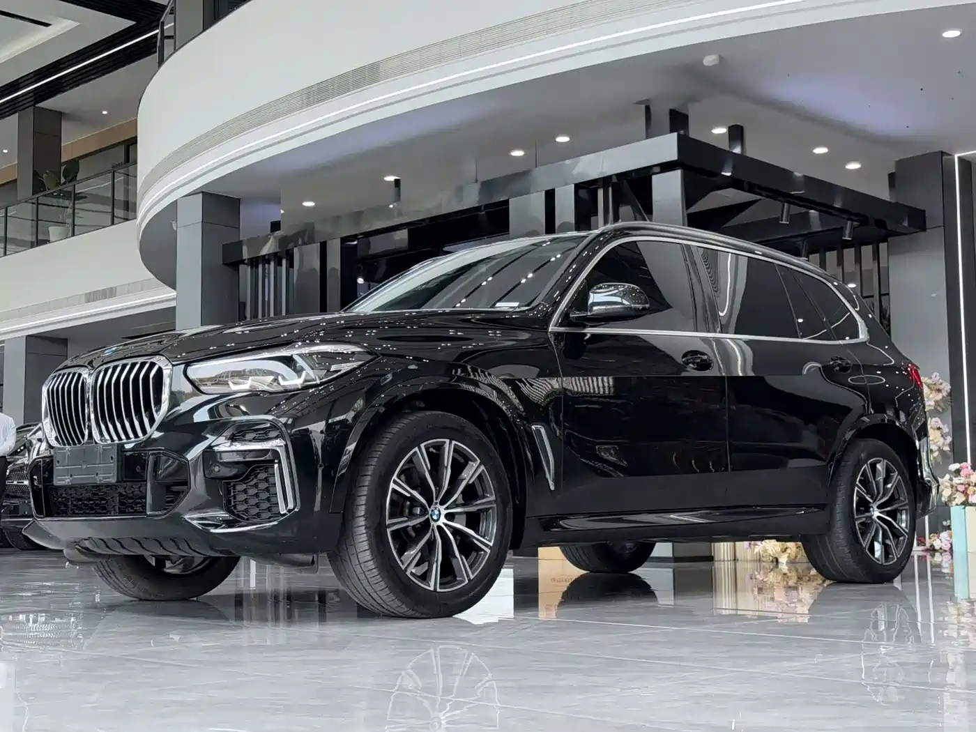 BMW X5 2022 Model xDrive 40Li M Sport Package