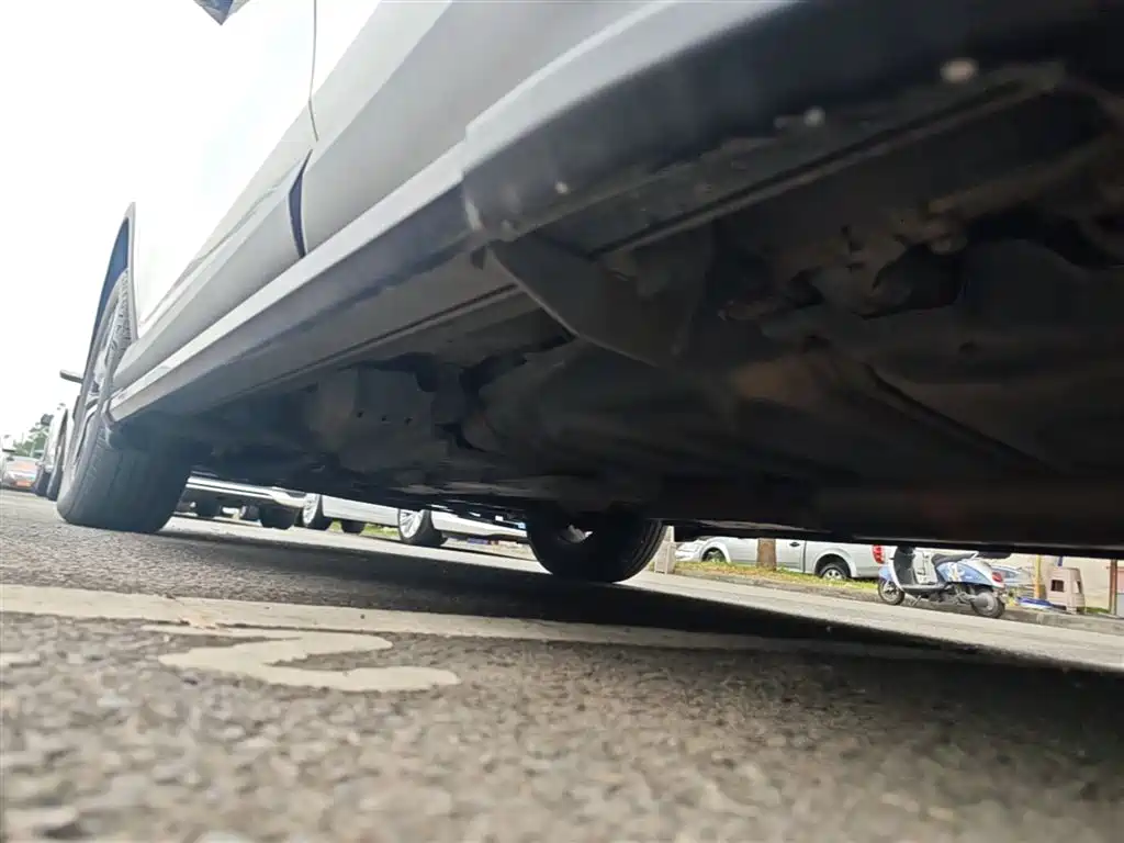 Toyota RAV4 Rongfang 2016 2.0L CVT 2WD Smart (China V) фото 22