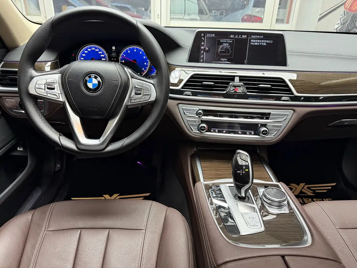 BMW 7 Series 2016 730Li Leading фото 23