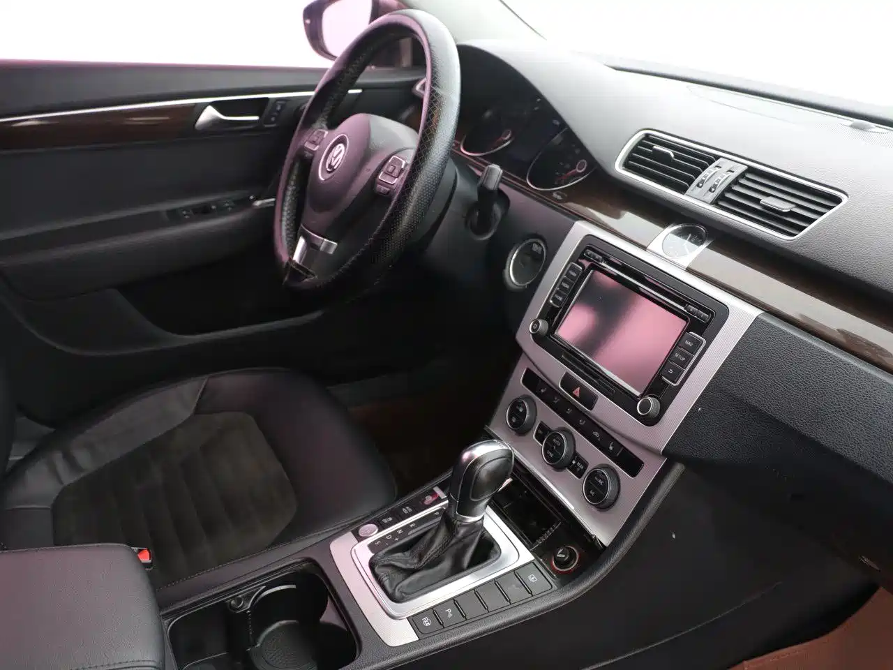 Volkswagen Magotan 2015 1.8TSI Premium фото 11