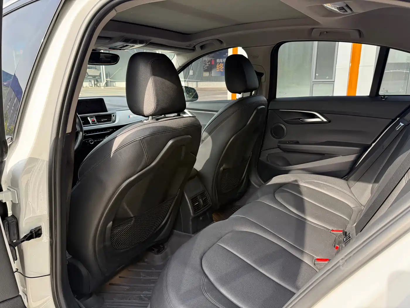 BMW 1 Series 2018 120i Design Package фото 8