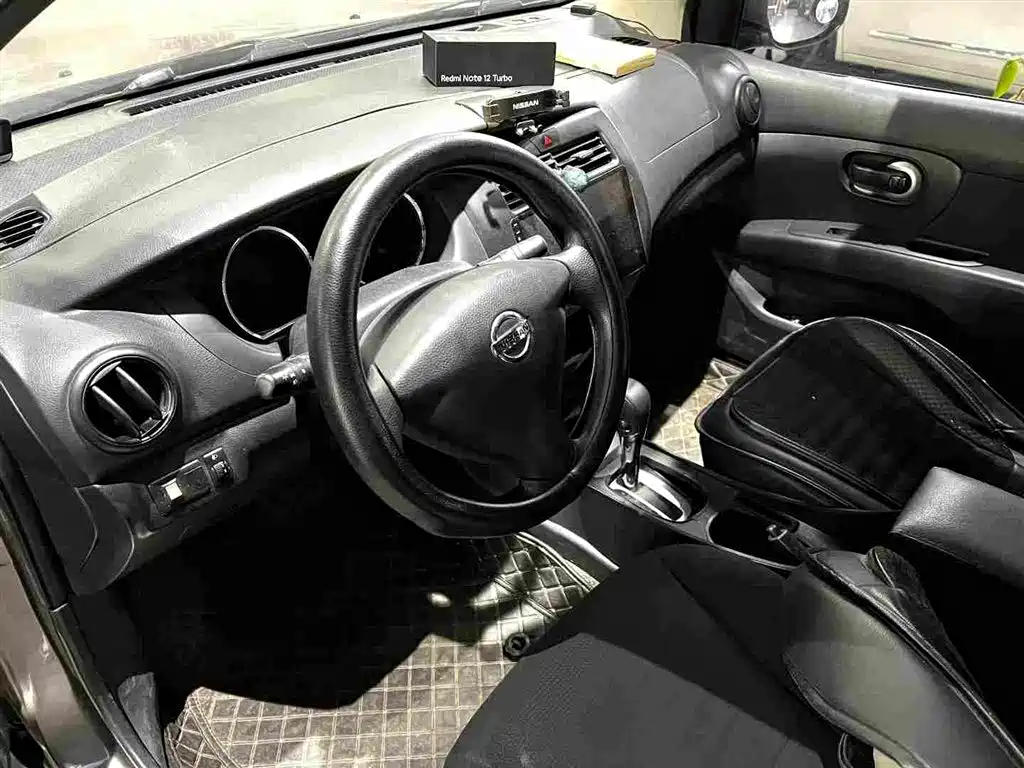 Nissan Livina 2019 2015 1.6XE CVT Comfort Edition