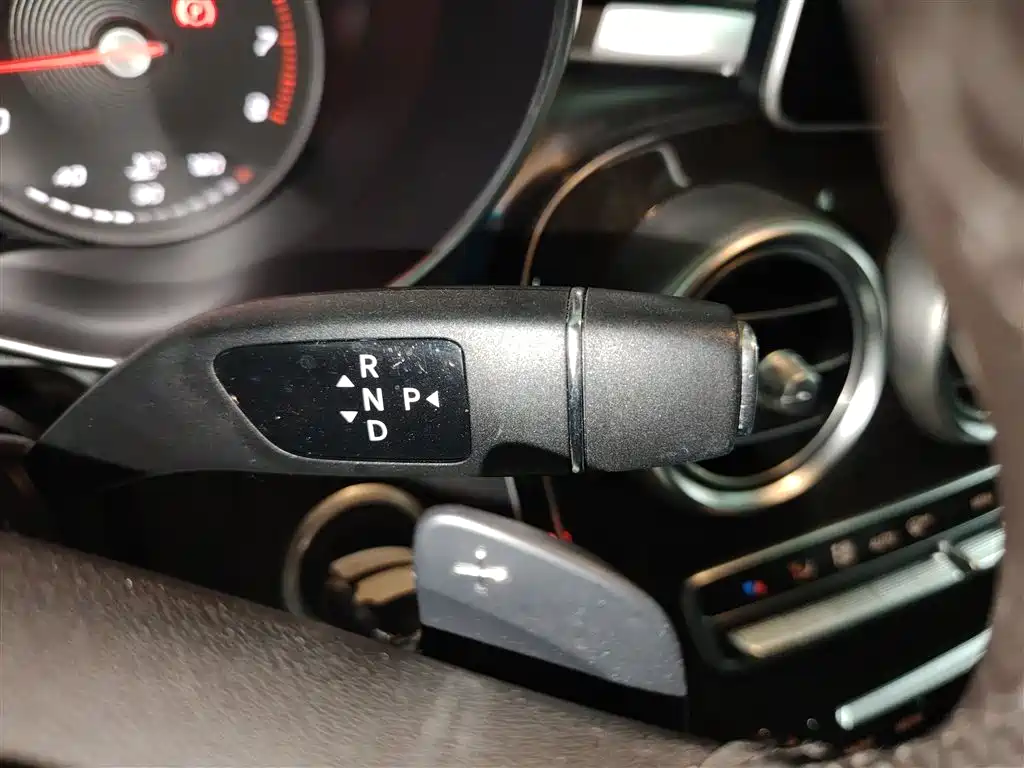 Mercedes-Benz GLC 2018 GLC 260 4MATIC Dynamic фото 14