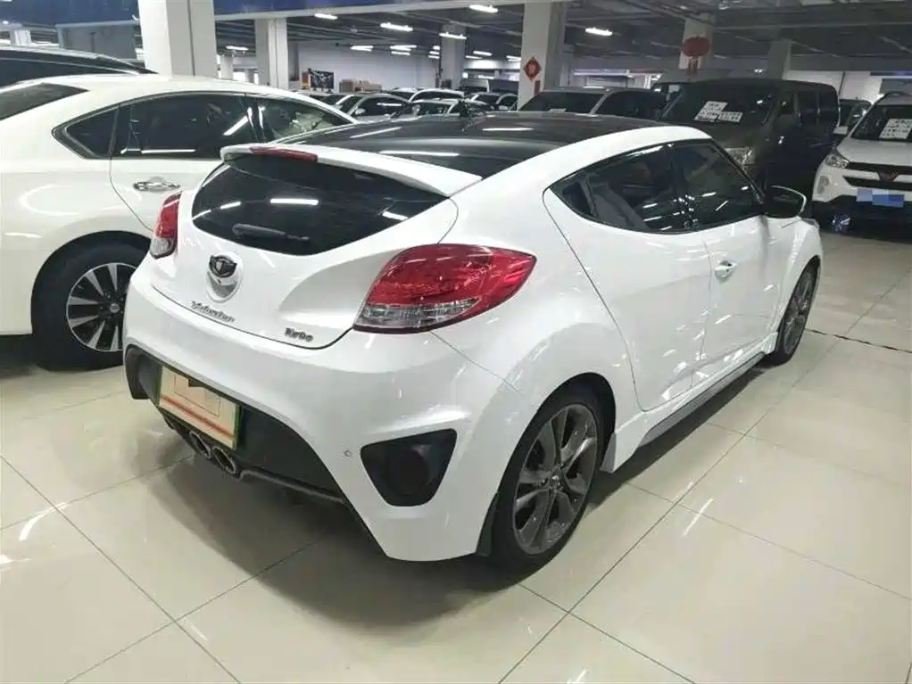 Hyundai Veloster 2015 1.6T Automatic Flagship Edition фото 7