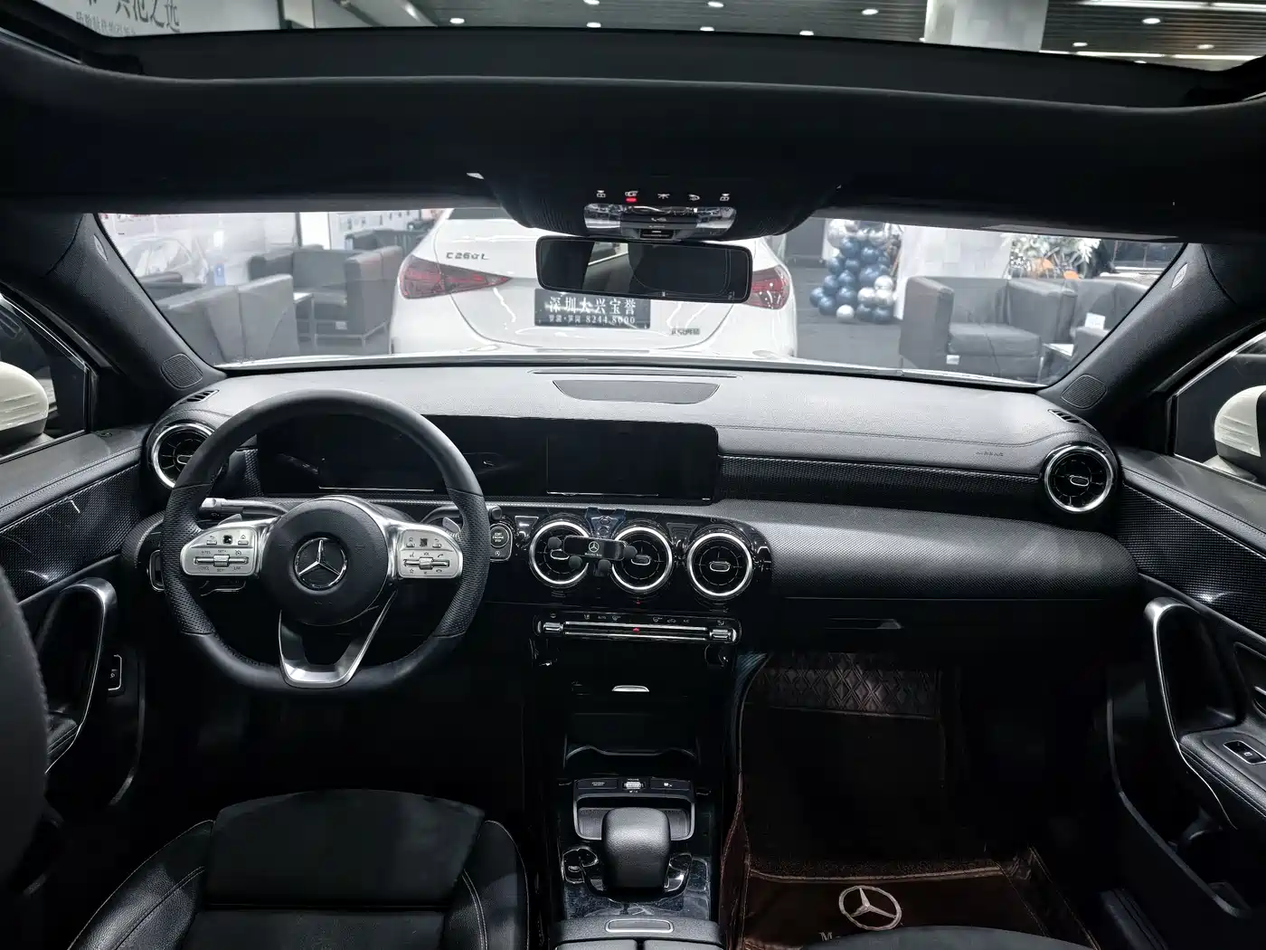 Mercedes-Benz A-Class 2019 A 180 L Sport Sedan фото 14