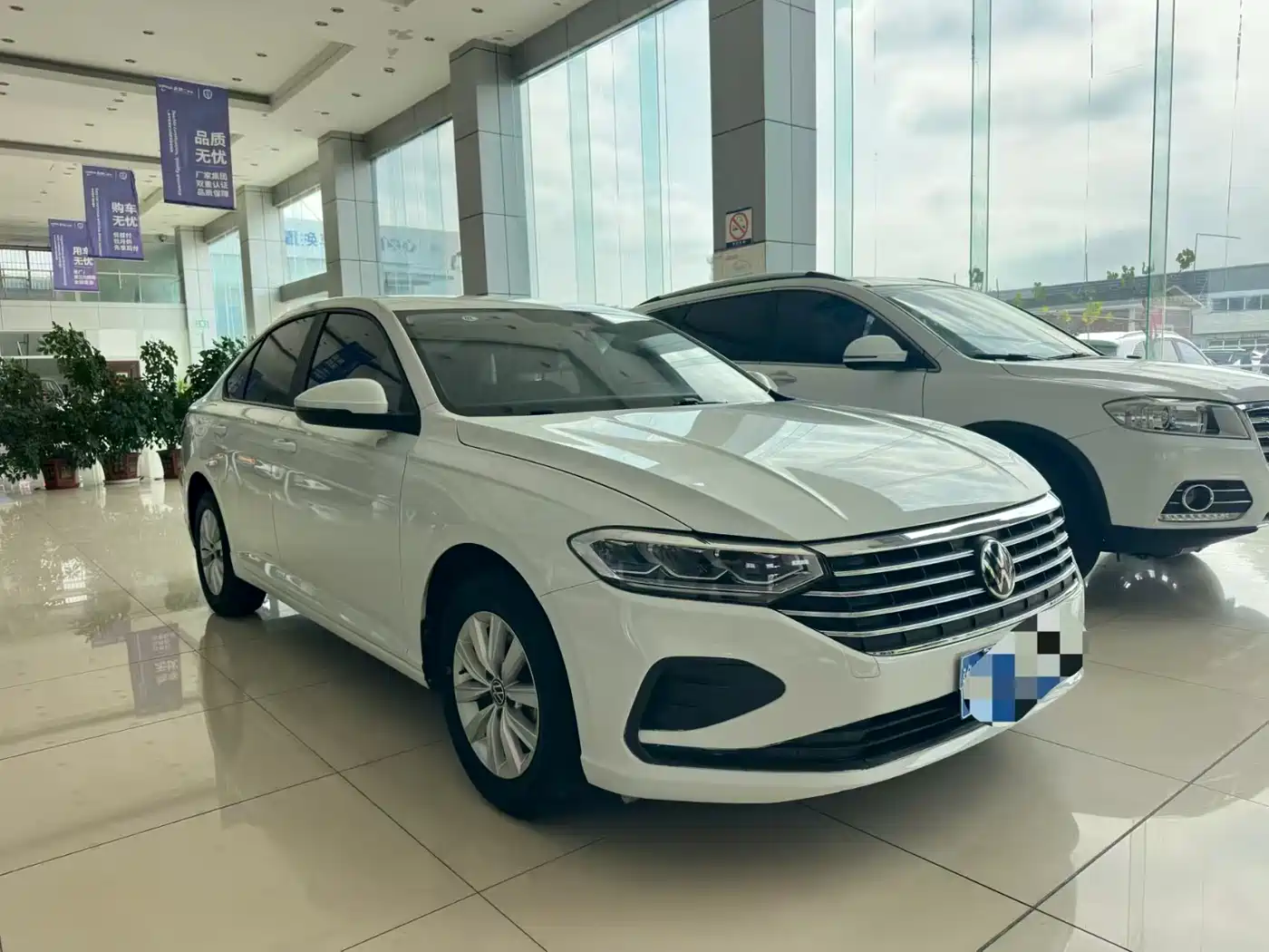 Volkswagen Lavida 2024 Model 1.5L Automatic Delight Edition фото 3