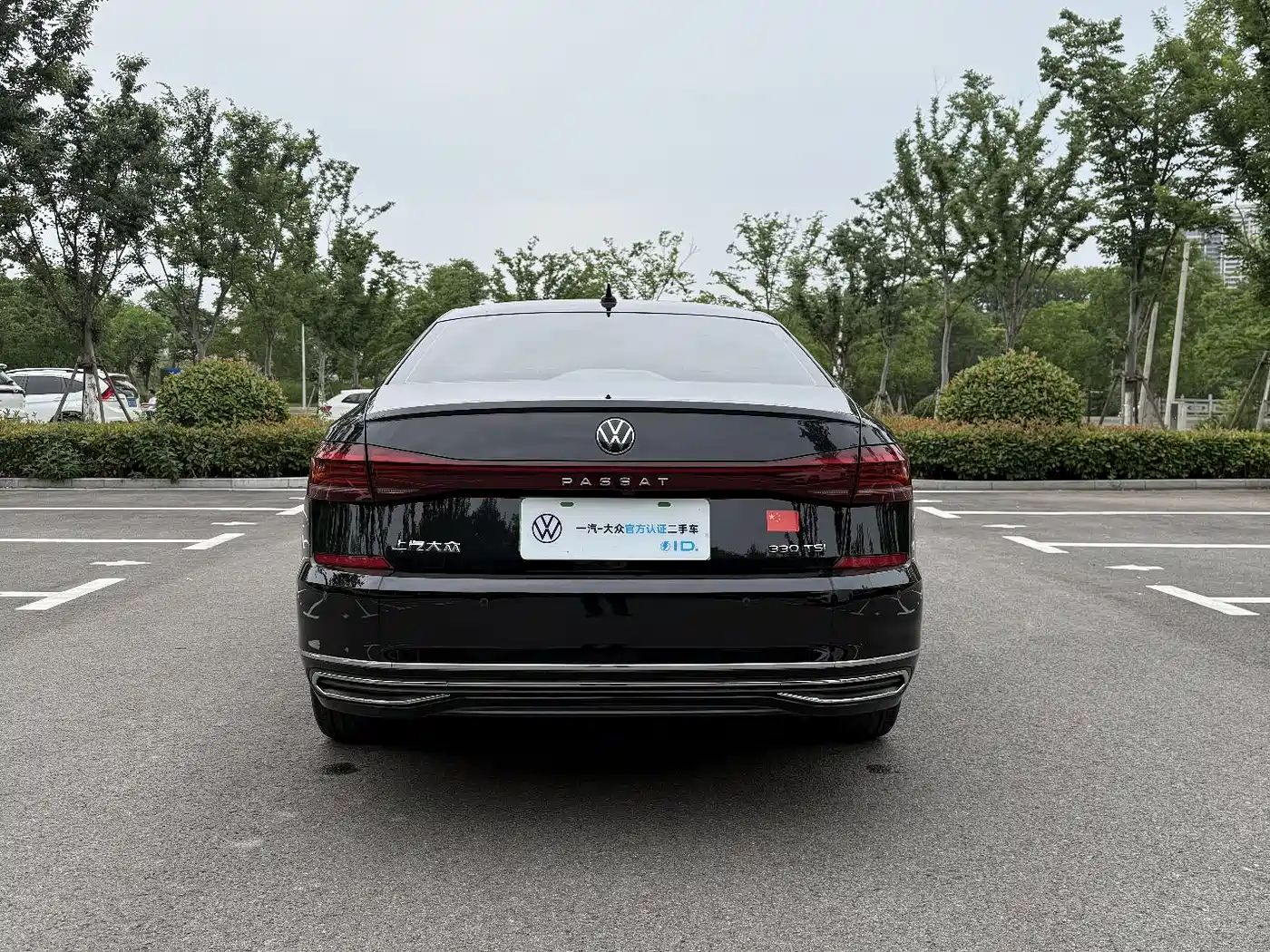 VOLKSWAGEN PASSAT